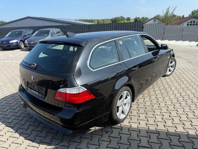 Gebraucht BMW 530 Advantage 272 PS (200 kW) 2008 Schwarz Kombi
