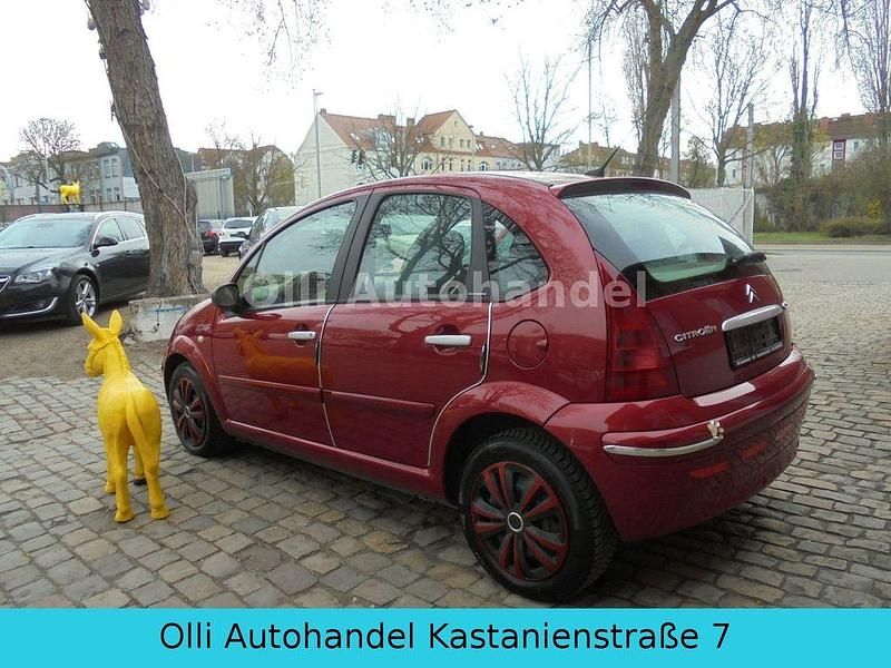 Gebraucht Citroën C3 73 PS (53 kW) 2003 Rot Limousine