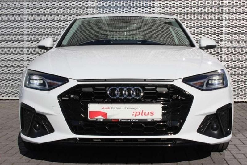 Gebraucht Audi A4 S-Line 163 PS (119 kW) 2025 Arkonaweiß Kombi