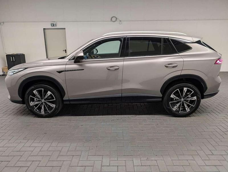 Neu MG HS Luxury 170 PS (125 kW) 2026 Silber SUV