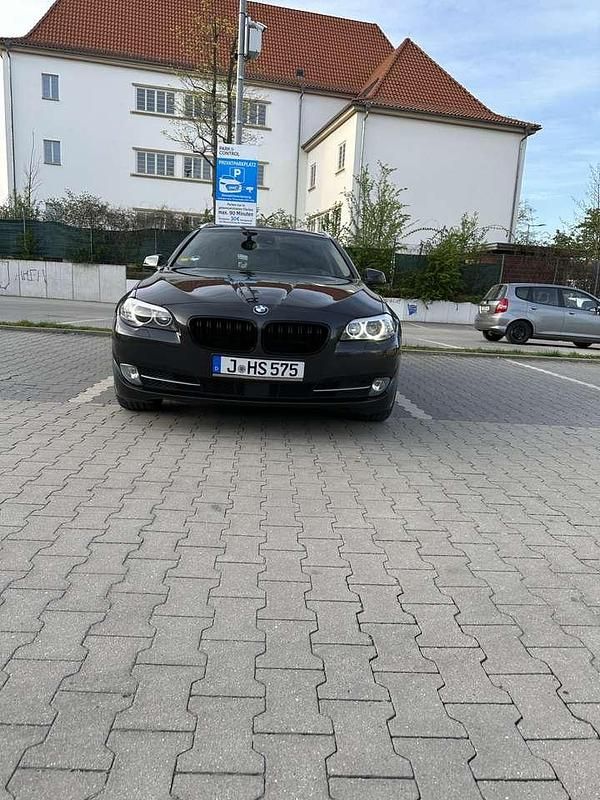 Gebraucht 2010 BMW 530 Sport Line Kombi | 9.999 € (Fairer Preis) - Bild 1/4