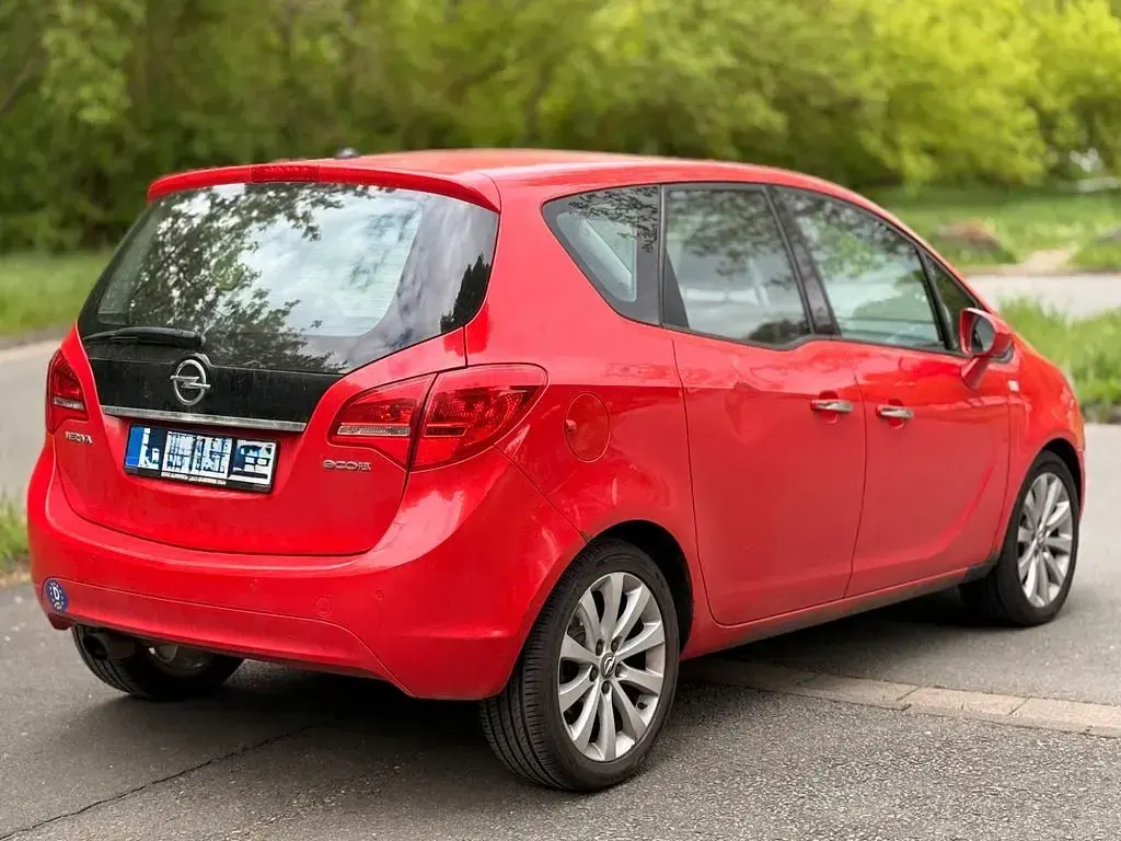 Gebraucht Opel Meriva Innovation 120 PS (88 kW) 2011 Rot Van / Kleinbus