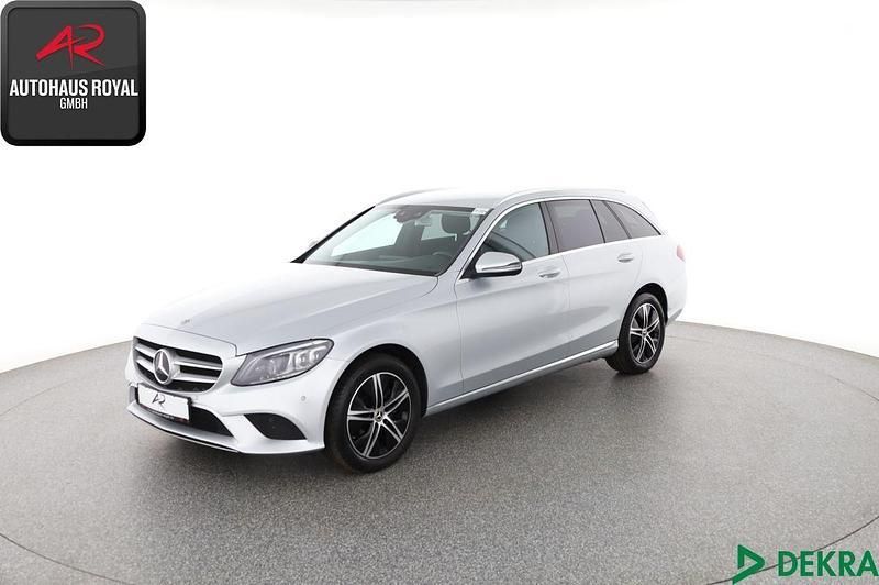 Silber Gebraucht 2020 Mercedes C220 Avantgarde Kombi | 23.460 € (Superpreis) - Bild 1/4
