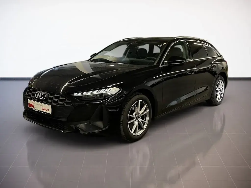 Gebraucht Audi A5 Ambiente 204 PS (150 kW) 2025 Mythosschwarz Kombi
