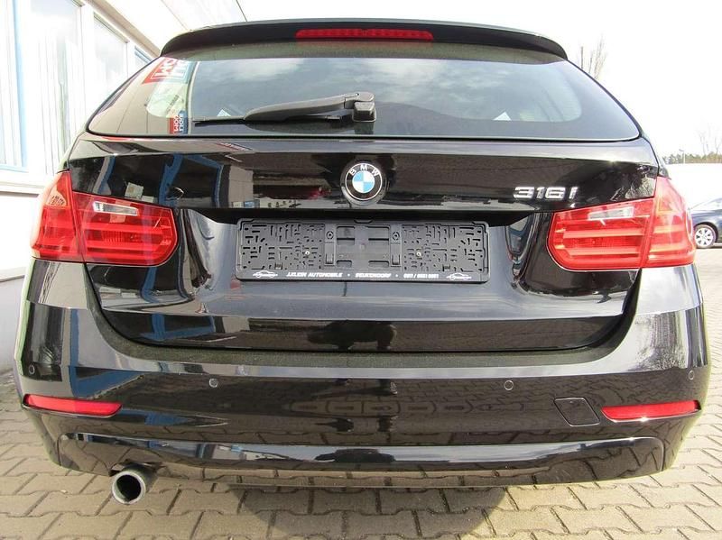 Gebraucht BMW 316 136 PS (100 kW) 2013 Schwarz ii Kombi