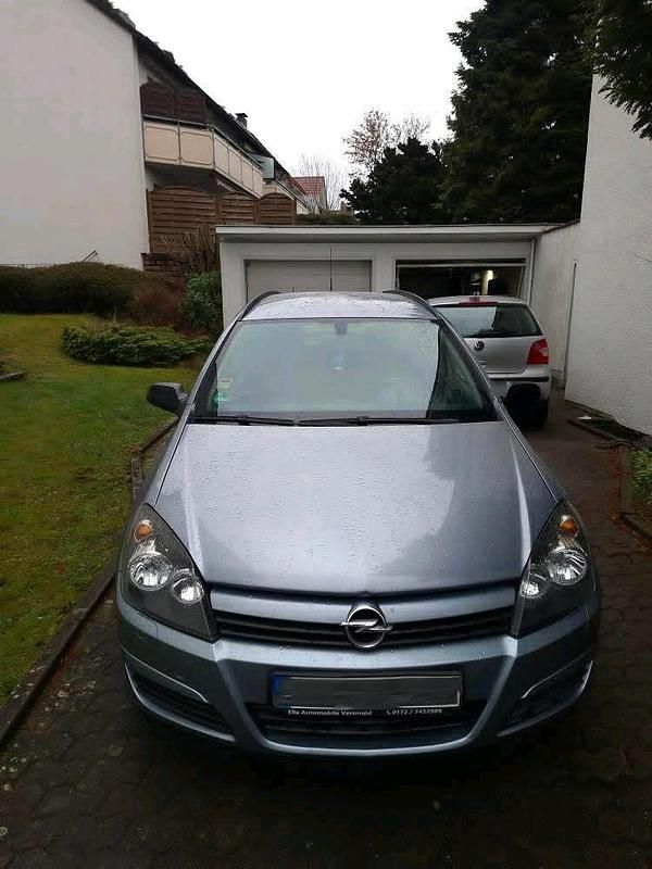 Gebraucht Opel Astra 100 PS (73 kW) 2007 Grau Kombi