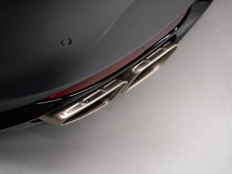 Gebraucht Bentley Continental 680 PS (500 kW) 2025