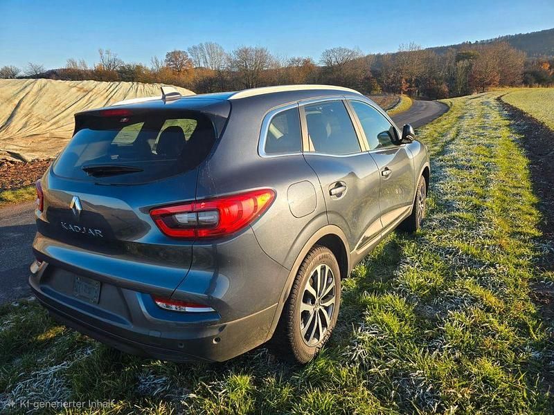 Gebraucht Renault Kadjar Zen 140 PS (102 kW) 2022 Blau SUV