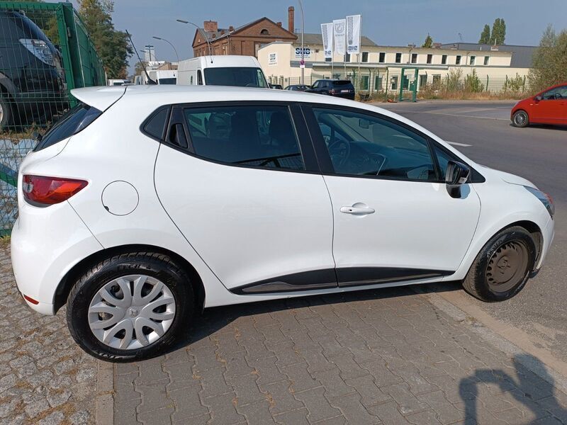 Gebraucht Renault Clio V Collection 76 PS (55 kW) 2020 Weiß Kleinwagen
