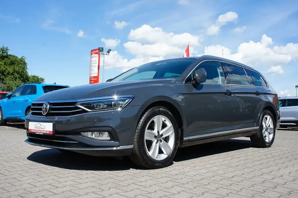 Gebraucht VW Passat Elegance 190 PS (139 kW) 2020 Uranograu Kombi