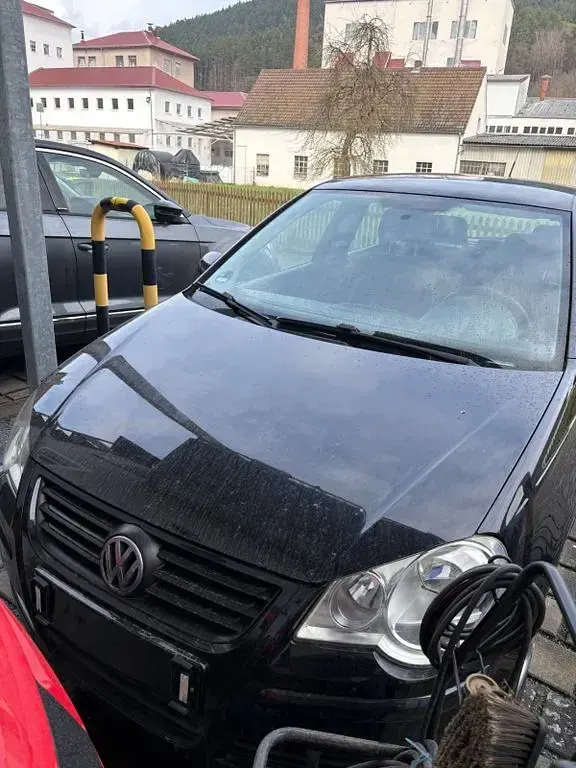 Gebraucht VW Polo Trendline 75 PS (55 kW) 2006 Schwarz Kleinwagen