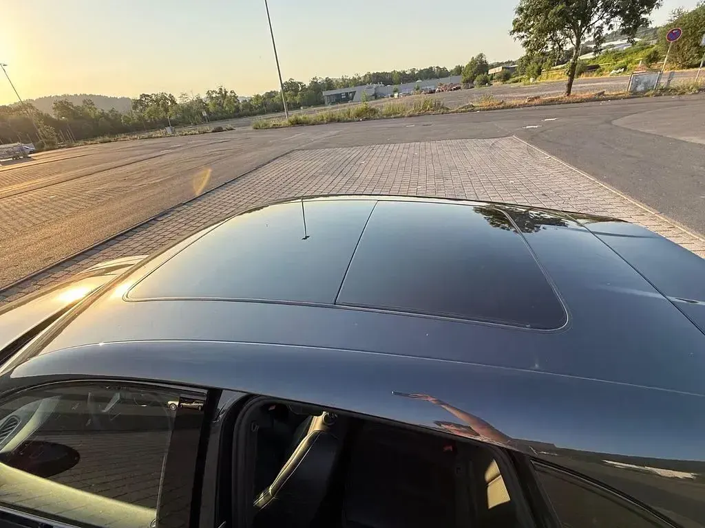 Gebraucht Porsche Macan 381 PS (280 kW) 2024 Schwarz SUV