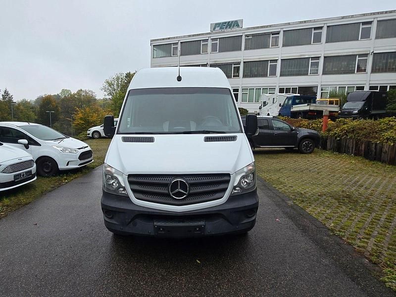 Weiß Gebraucht 2018 Mercedes Sprinter Van | 26.180 € (Fairer Preis) - Bild 1/4
