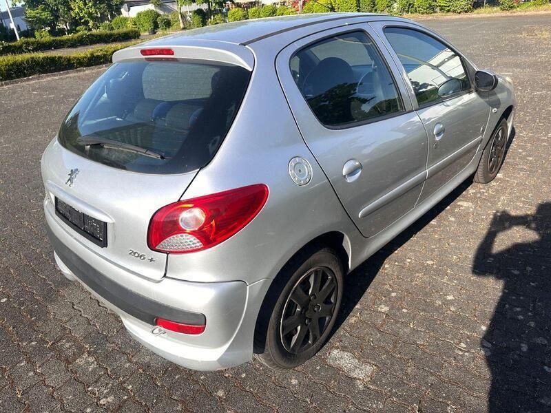 Gebraucht Peugeot 206+ 60 PS (44 kW) 2013 Grau Kleinwagen