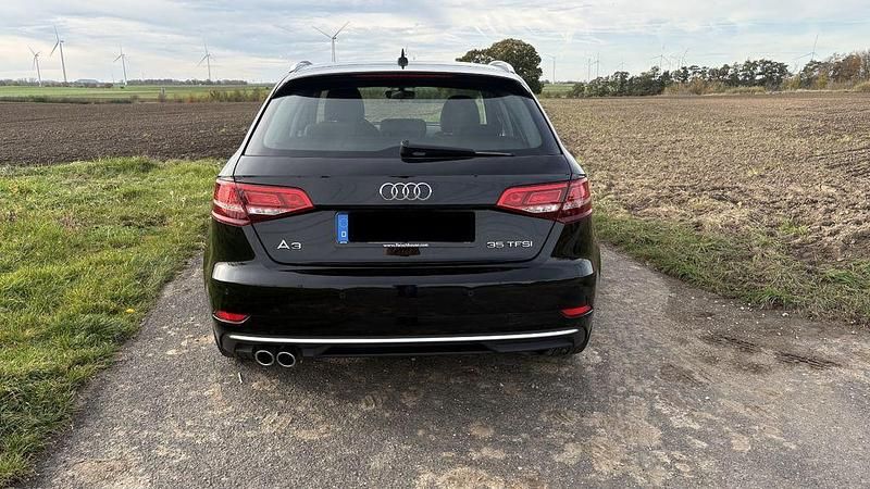 Gebraucht Audi A3 Sport 150 PS (110 kW) 2018 Schwarz Limousine