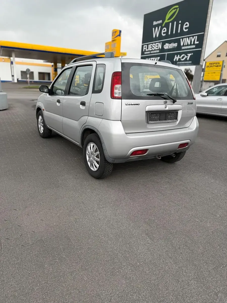Gebraucht Suzuki Ignis 82 PS (60 kW) 2003 Grau Kleinwagen