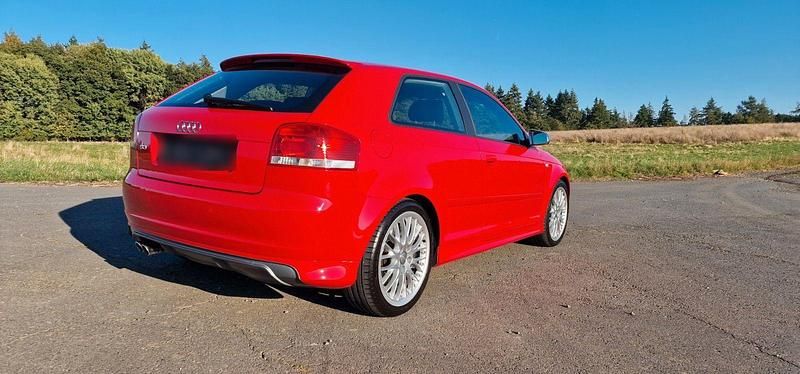 Gebraucht Audi S3 Sport 265 PS (194 kW) 2007 Rot Kleinwagen