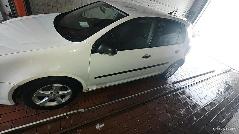 Gebraucht VW Golf V 90 PS (66 kW) 2008 Weiß Kombi