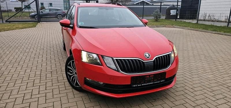 Gebraucht Skoda Octavia 115 PS (84 kW) 2017 Rot Kombi