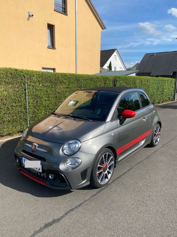 Grau Gebraucht 2018 Abarth 595C Turismo Cabrio | 16.350 € (Fairer Preis) - Bild 1/4