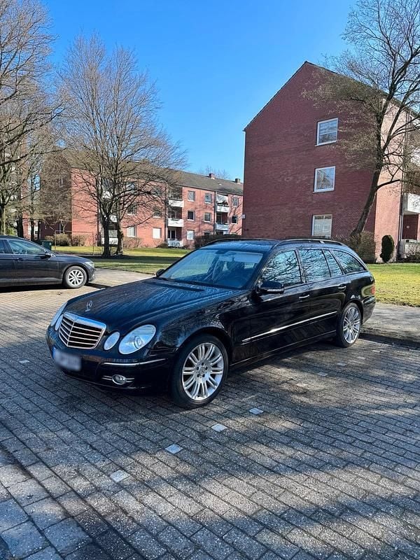 Gebraucht Mercedes E230 Avantgarde 204 PS (150 kW) 2008 Schwarz Kombi