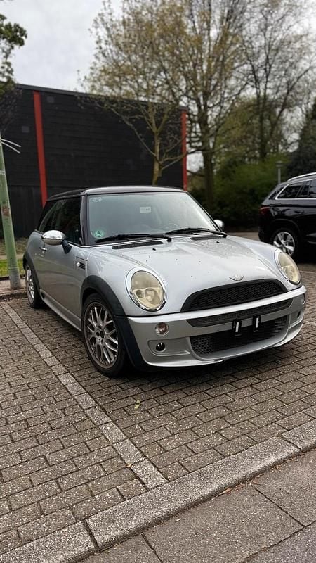 Gebraucht Mini John Cooper Works 116 PS (85 kW) 2004 Silber Kleinwagen