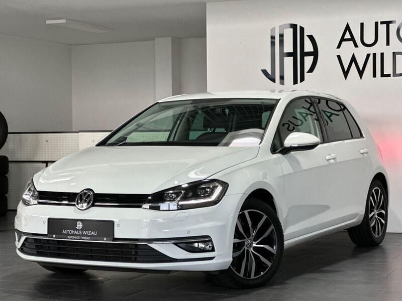 Weiß Gebraucht 2019 VW Golf VII Limousine | 18.990 € (Fairer Preis) - Bild 1/4