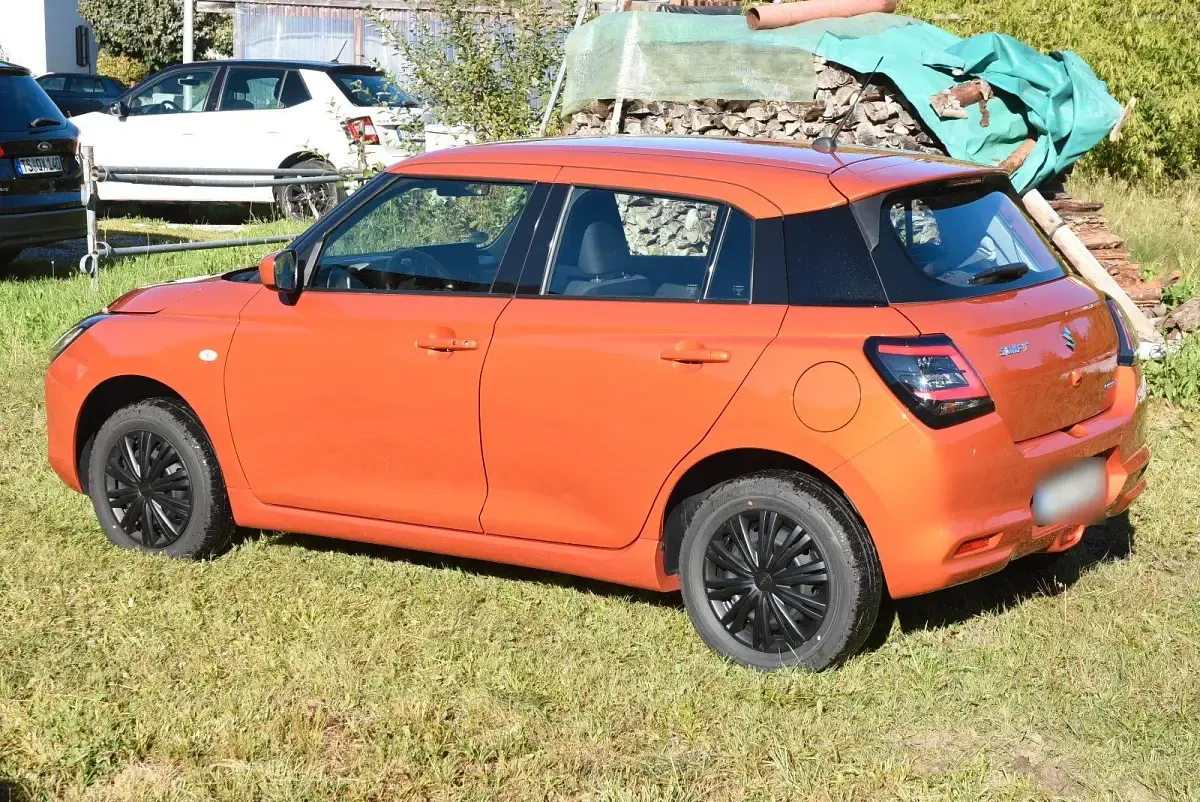 Gebraucht Suzuki Swift 83 PS (61 kW) 2024 Orange Kleinwagen