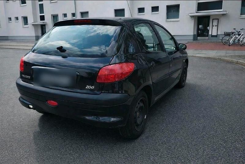 Gebraucht Peugeot 206 75 PS (55 kW) 2002 Schwarz Kleinwagen