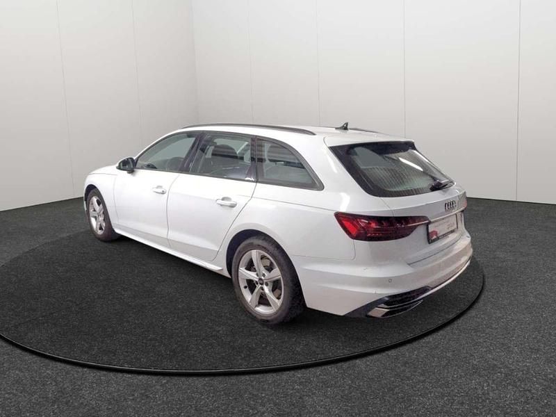 Gebraucht Audi A4 Advanced 150 PS (110 kW) 2022 Weiss Kombi