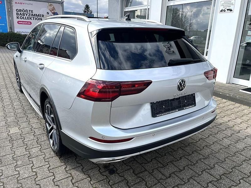 Gebraucht VW Golf Alltrack 200 PS (147 kW) 2022 Silber Kombi