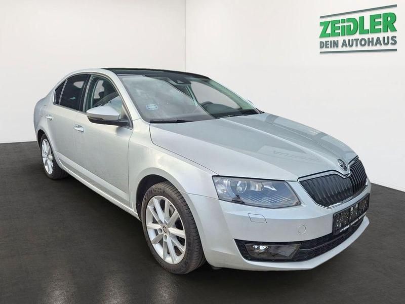 Gebraucht Skoda Octavia Elegance 140 PS (102 kW) 2014 Silber Kleinwagen
