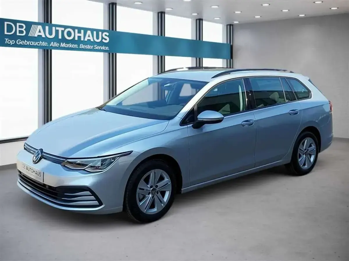 Gebraucht VW Golf VIII Life 110 PS (80 kW) 2024 Kombi