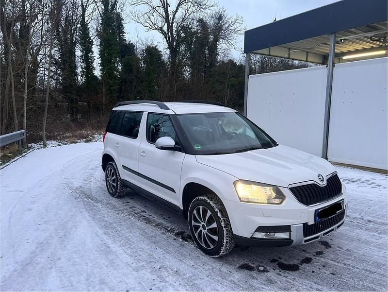 Gebraucht Skoda Yeti Active 105 PS (77 kW) 2014 Weiß SUV