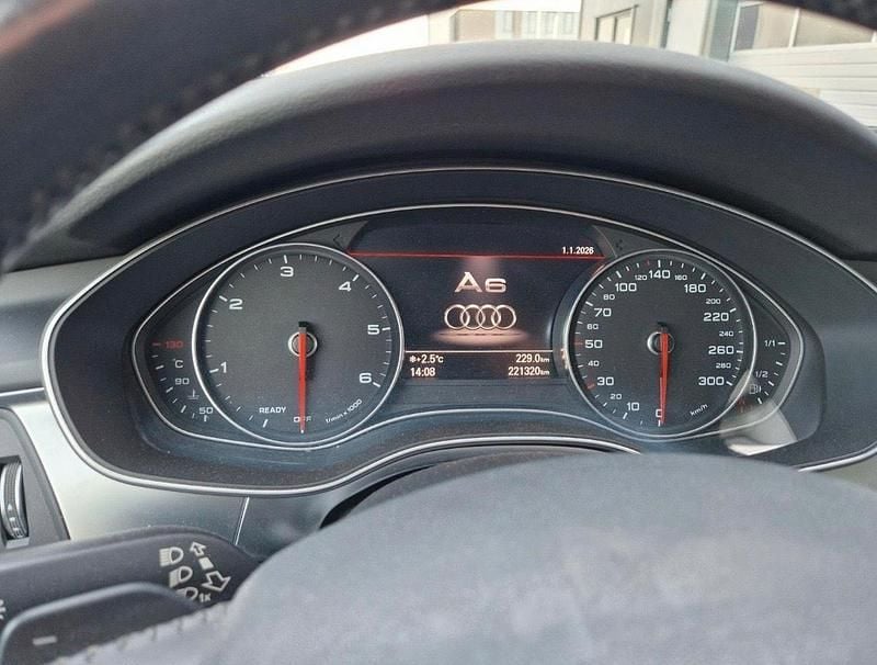 Second-hand Audi A6 320 CP (235 kW) 2014 Albastru Break