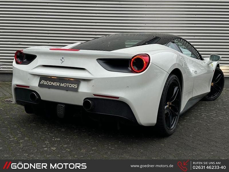 Gebraucht Ferrari 488 670 PS (492 kW) 2016 Bianco avus 100 Coupé