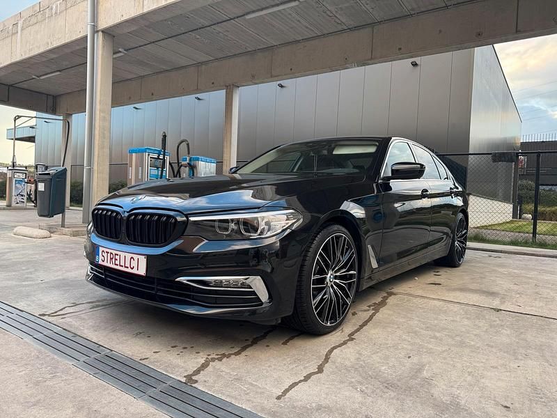 Schwarz Gebraucht 2017 BMW 520 Limousine | 19.900 € (Fairer Preis) - Bild 1/4