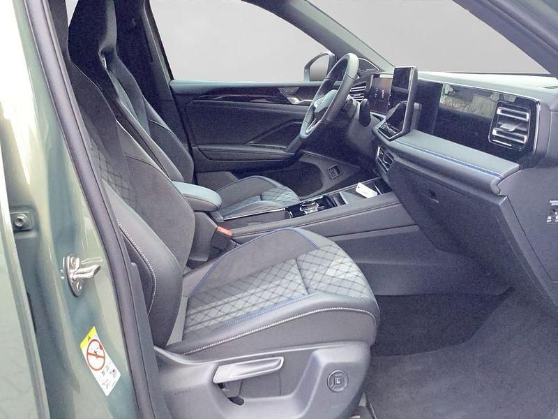 Gebraucht VW Tiguan Style 204 PS (150 kW) 2025 Cipressinogrün metallic SUV