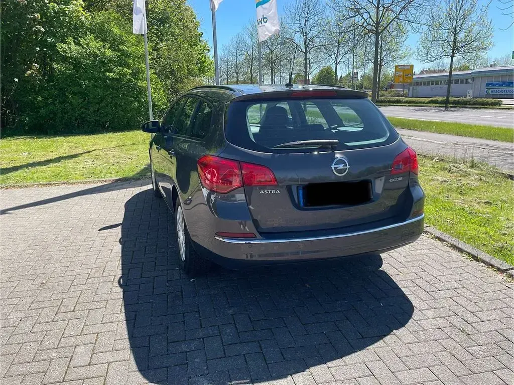 Gebraucht Opel Astra Active 110 PS (80 kW) 2016 Kombi