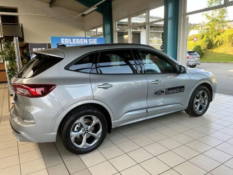 Gebraucht Ford Kuga ST-Line 180 PS (132 kW) 2024 Solarsilver SUV