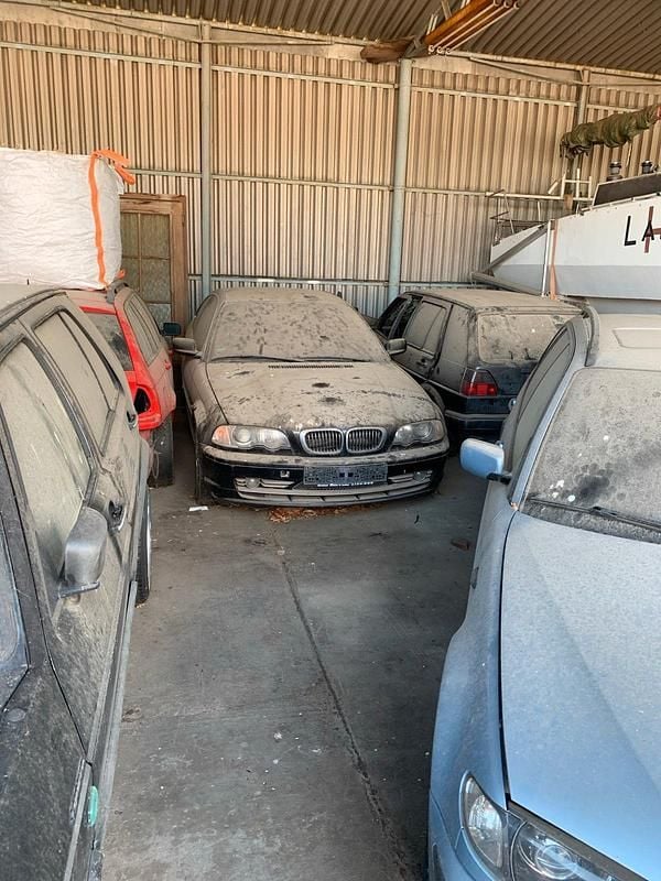 Schwarz Gebraucht 2001 BMW 330 Coupé | 6.000 € (Superpreis) - Bild 1/4