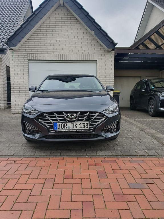 Gebraucht Hyundai i30 Edition 30 160 PS (117 kW) 2023 Grau Limousine
