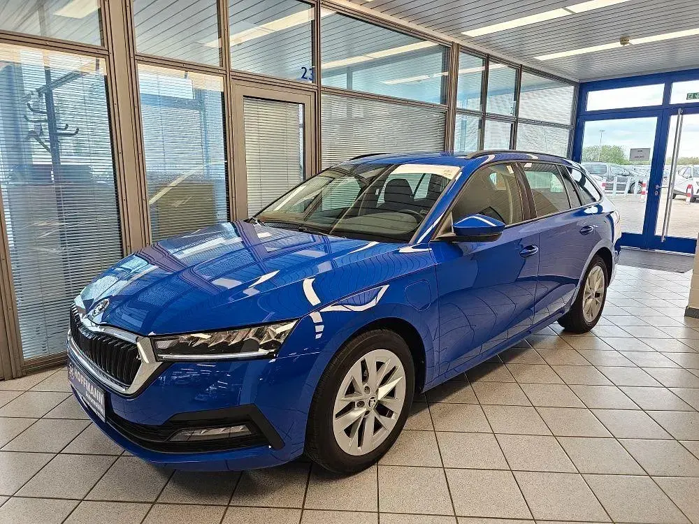 Gebraucht Skoda Octavia Ambition 204 PS (150 kW) 2023 Blau Kombi