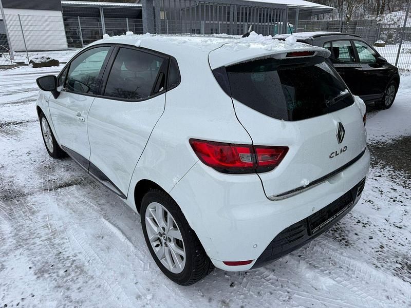 Gebraucht Renault Clio IV LIMITED 90 PS (66 kW) 2018 Weiß Kleinwagen