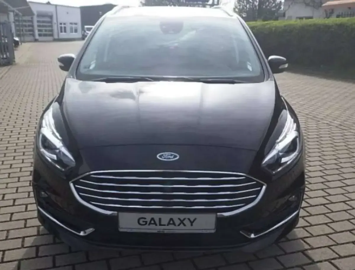 Gebraucht Ford Galaxy Trend 190 PS (139 kW) 2023 Schwarz Van / Kleinbus