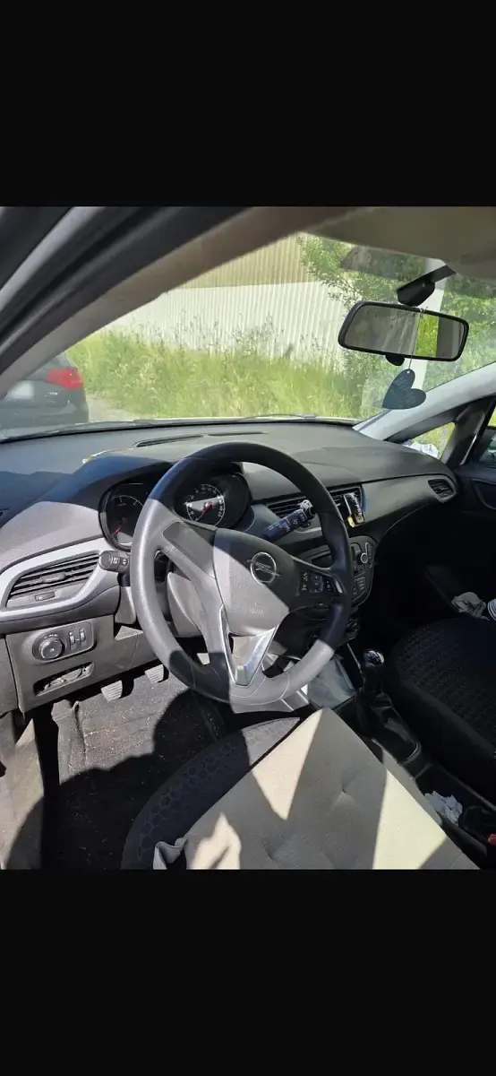 Gebraucht Opel Corsa 95 PS (69 kW) 2017 Weiß Kleinwagen