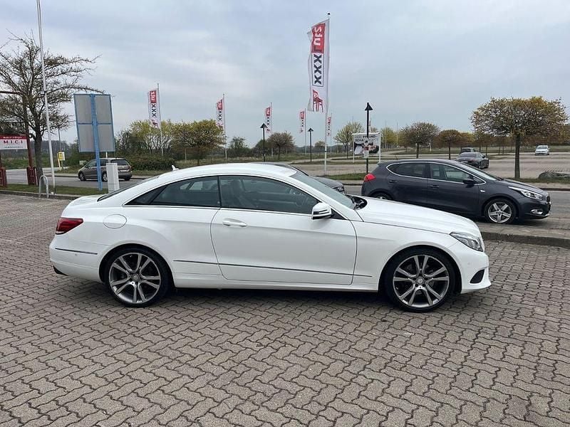Gebraucht Mercedes E200 Sport 184 PS (135 kW) 2017 Weiß Coupé