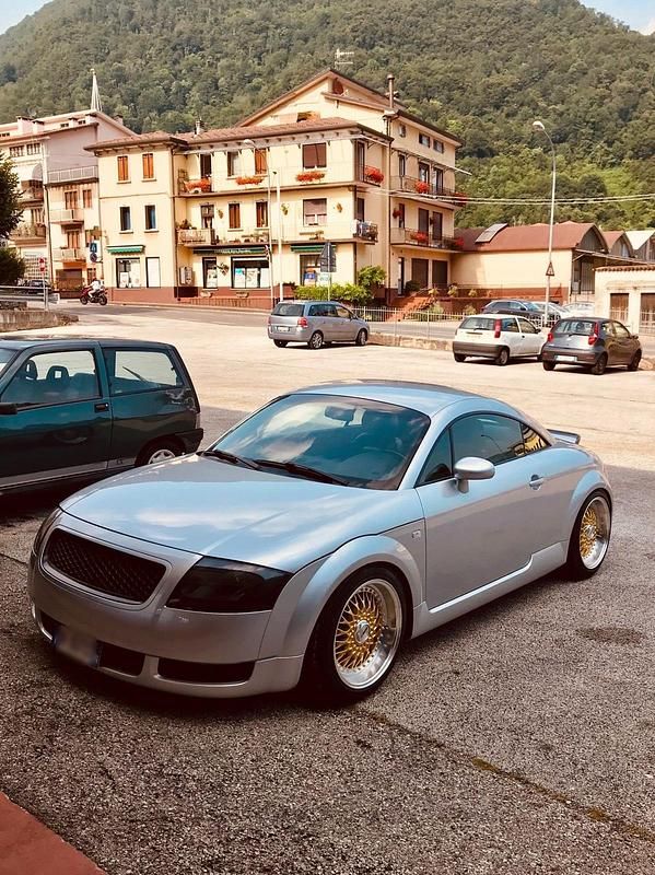 Gebraucht Audi TT 180 PS (132 kW) 1999 Silber Coupé