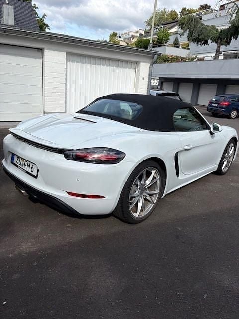 Gebraucht Porsche Boxster 300 PS (220 kW) 2022 Weiß Cabrio