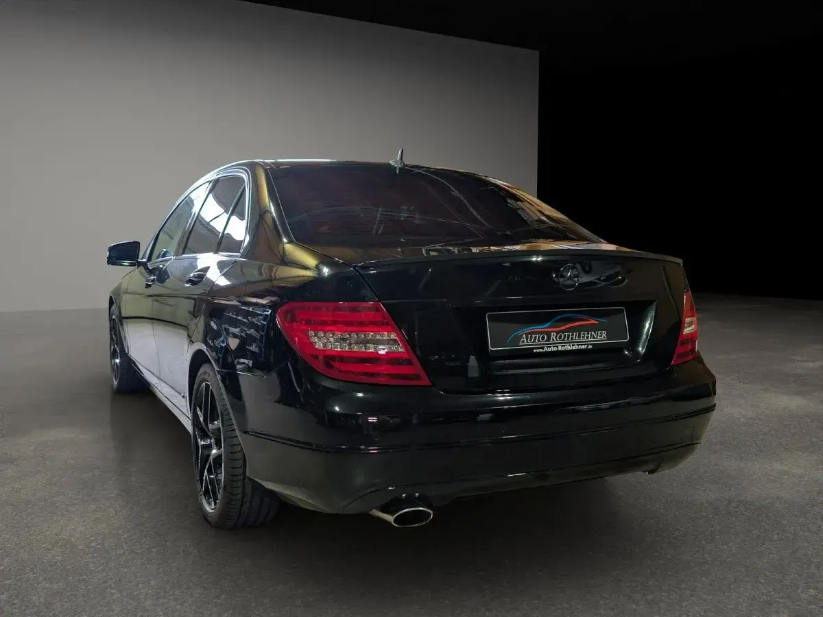 Gebraucht Mercedes C220 170 PS (125 kW) 2011 Schwarz Limousine